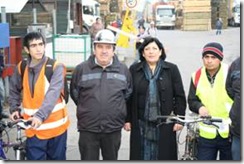 Seremi de Salud hace entrega de chalecos reflectantes a trabajadores