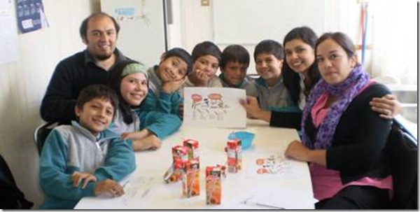 Niños de Escuela Mariano Latorre colaboran en la aplicación de la Política Local de Infancia