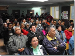 Vecinos de Maquehue zanja tendrán anhelada pavimentación de su camino