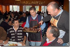Municipalidad de Temuco adelantó celebración del Día del Padre con asado comunitario