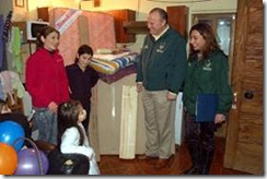 Alcalde Becker entregó ayudas sociales a familias más necesitadas de Temuco