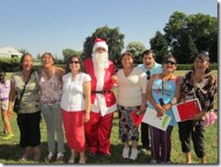 Niños de campamentos de Temuco tuvieron su celebración navideña de manos del Gobierno.