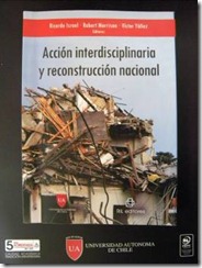 Universidad Autónoma de chile entrega libro sobre reconstrucción post terremoto al intendente de la Araucanía 