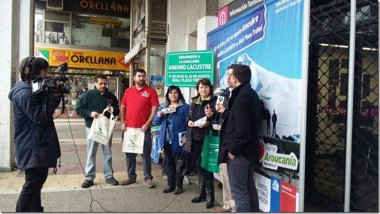 FOTO Pucón con stand en Concepción 5