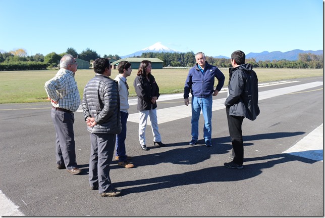 Director Nacional de Aeropuertos visitó aeródromo de Villarrica (3)