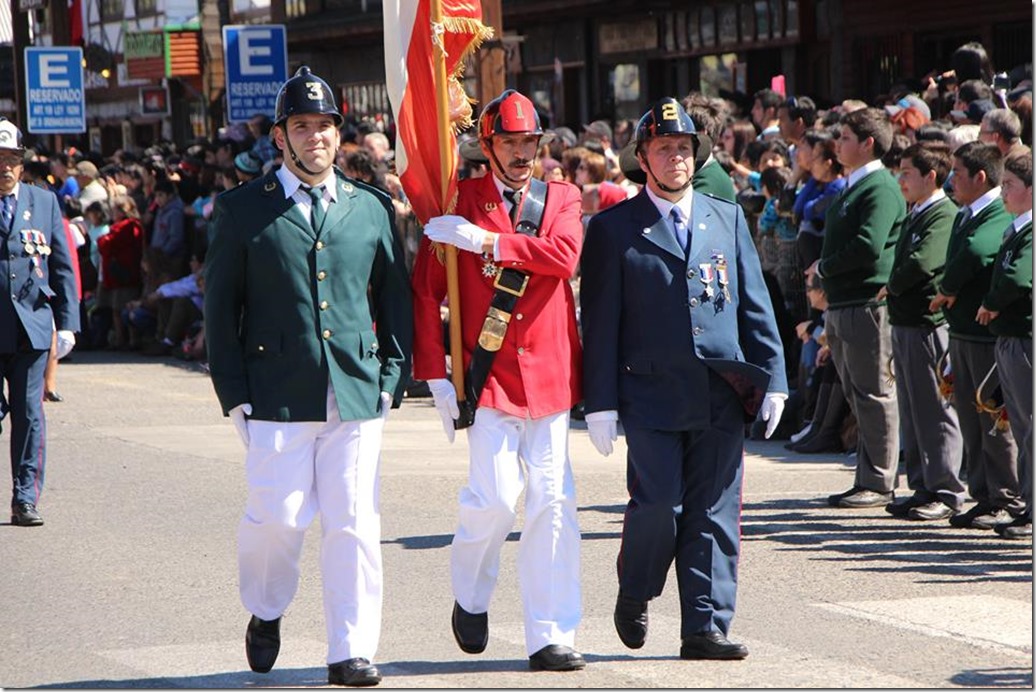 FOTO desfile patriótico 4