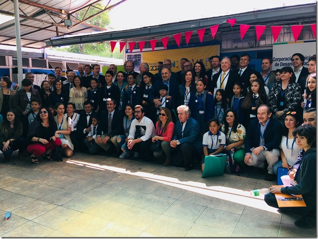 30 estudiantes y 30 empresarios participaron en la jornada en Santiago.