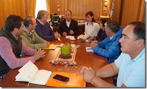 Asociación de Fútbol Amateur de Villarrica sostiene importante reunión con alcalde 