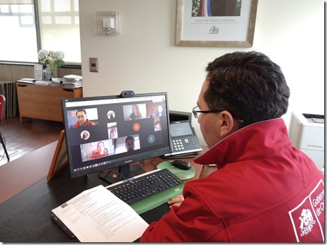 Seremi realiza ceremonia virtual con alumnos beneficiados de Liceo Pablo Neruda