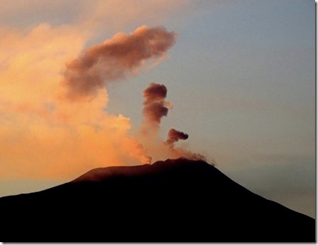 Las emisiones de gases de efecto invernadero liberadas por los volcanes son capaces de crear efectos masivos de calentamiento global