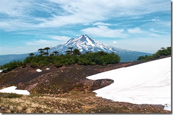 Volcán_Llaima_y_nieve.Valgarri