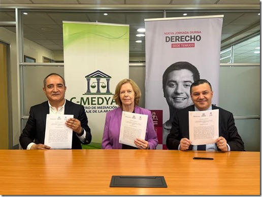 Firma convenio colaboración 1