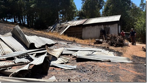 Ayuda del Municipio de Cholchol a familias afectadas por incendios