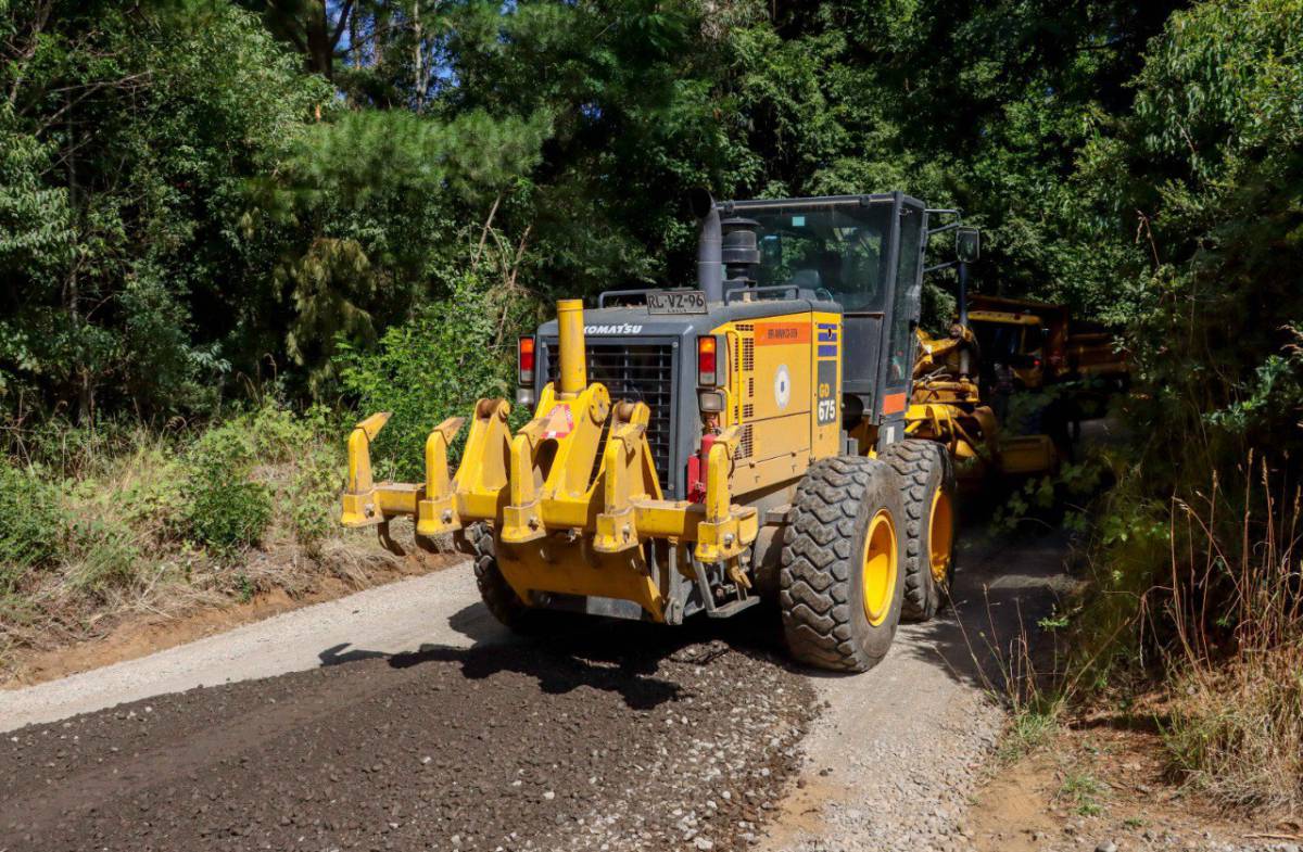 Mejoran conectividad en Boquipulli con obras viales