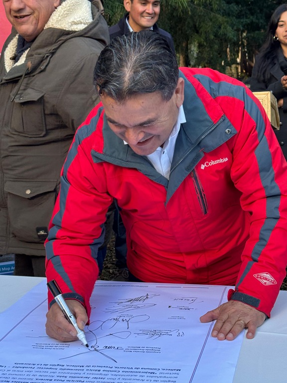 Diputado Beltrán apoya proyecto de camino en Araucanía
