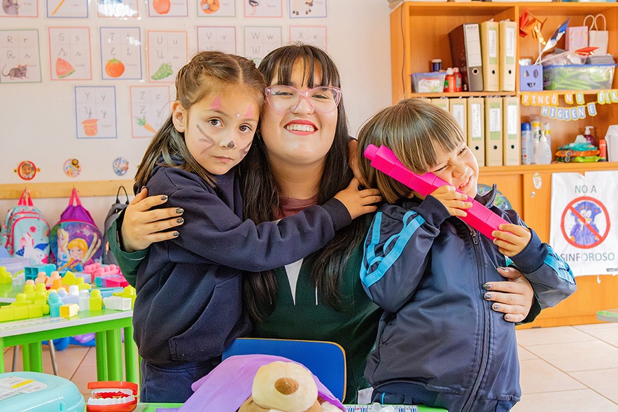 Educadoras de párvulos volverán a ser premiadas en el principal premio docente del país