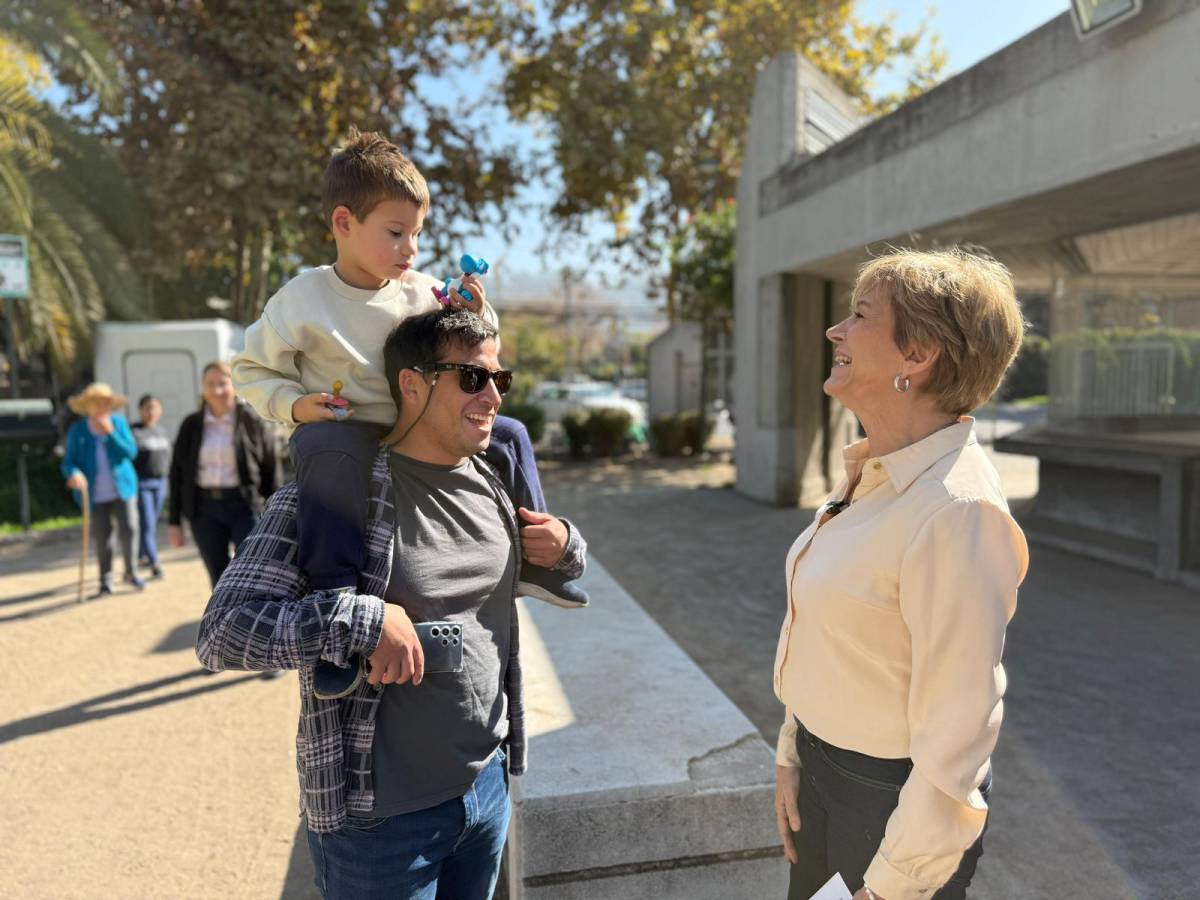 Evelyn Matthei presenta propuestas ante crisis de natalidad en Chile:“El Estado tiene que estar al lado de quienes quieren formar una familia con hijos”