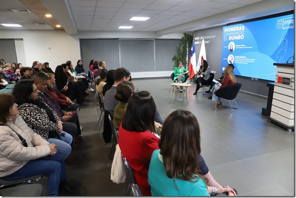 FOTO exitosa jornada de pioneras cambiando el rumbo 2