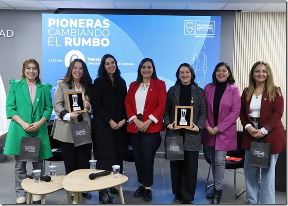 FOTO exitosa jornada de pioneras cambiando el rumbo 3
