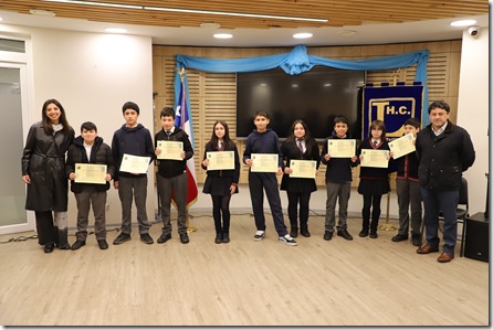 Liceo Jorge Teillier de Lautaro celebra cierre de semana artística