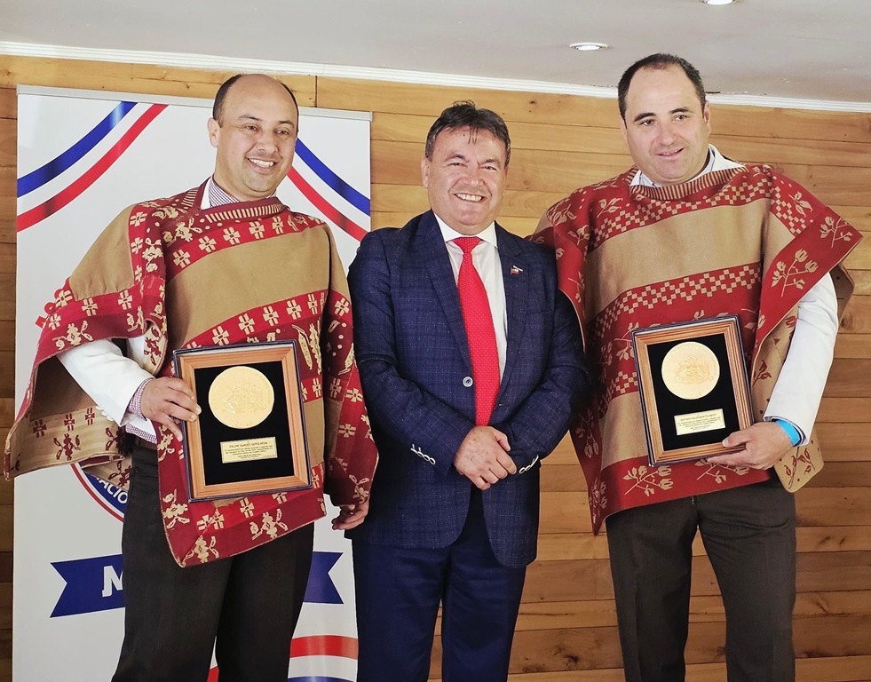 Diputado Beltrán premia a campeones nacionales de Rodeo de Malleco