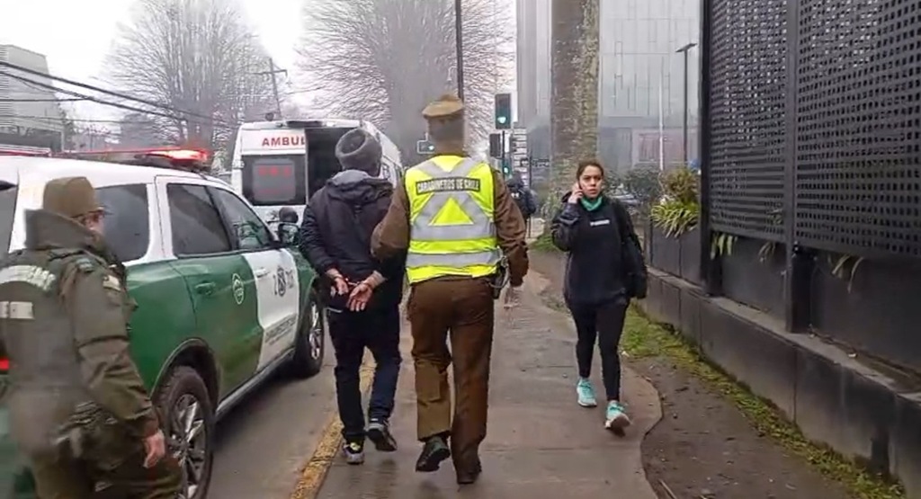 Conductor de microbús fue detenido tras fiscalización de alcohol y drogas en Temuco