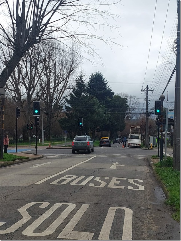 Semaforo en calle Gabriela Mistral y Recreo Temuco (1)