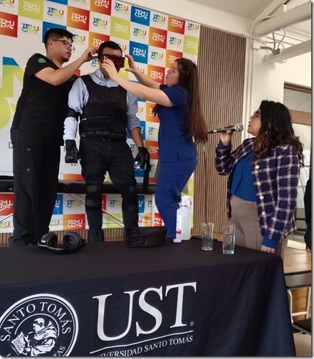 A través del Gerotraje UST Temuco impulsa experiencia única para comprender la vida de las personas mayores