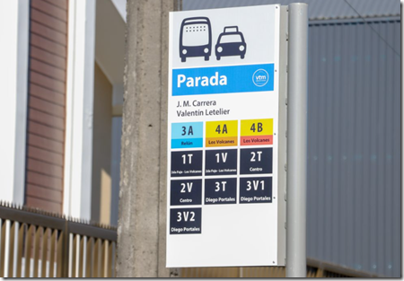 Inauguran 21 nuevos paraderos de locomoción pública en Villarrica