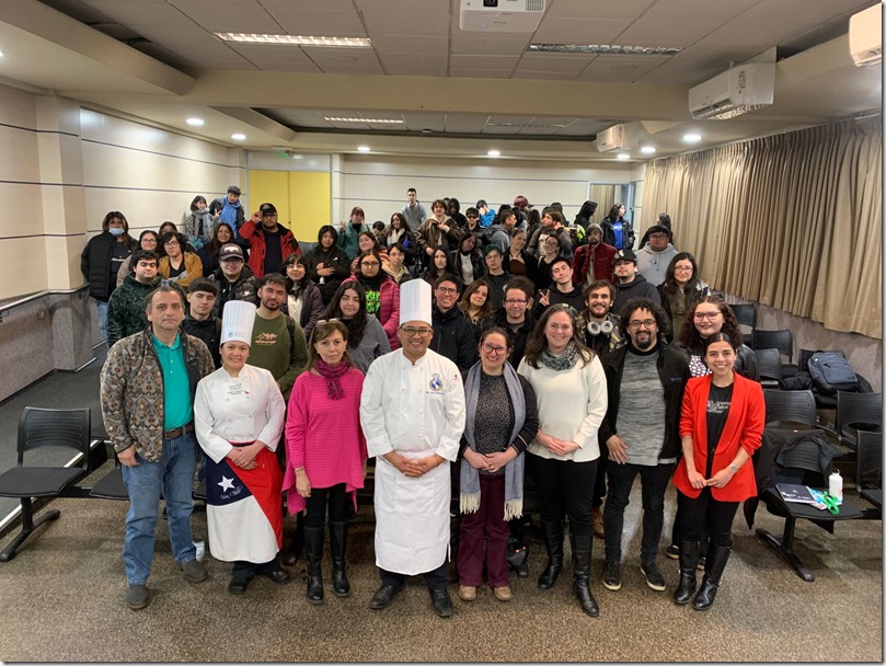 Santo Tomás Temuco estudiantes serán parte del Recetario Mapuche de destacado chef de La Araucanía