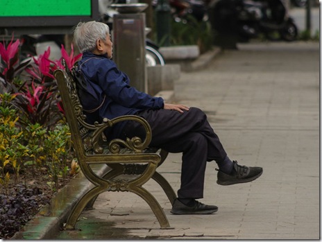 La soledad no deseada en personas mayores experto UST advierte una “amenaza invisible” que crece en Chile
