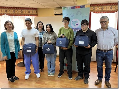 Entrega de aud&iacute;fonos