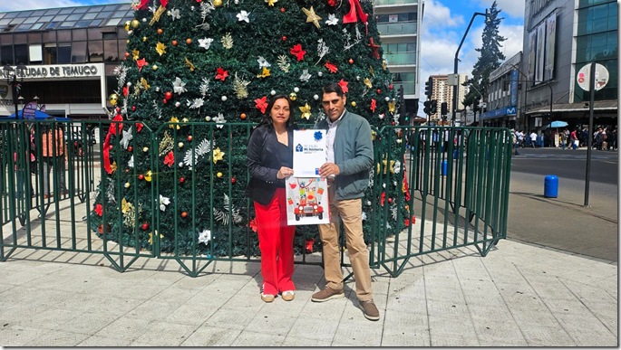 Seremi &Aacute;mbar Castro con Eduardo Nahuelcheo