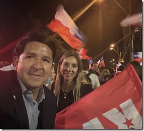 V&aacute;squez Vega con Negrete Plaza