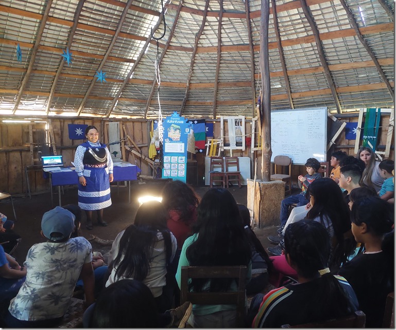 presentacion azkintuwe rapamakewe escuela