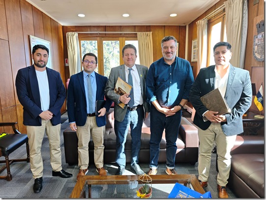 Reuni&oacute;n Santiago 1