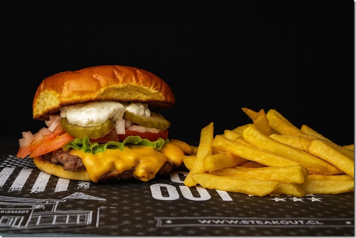 CHEESEBURGER STEAKOUT