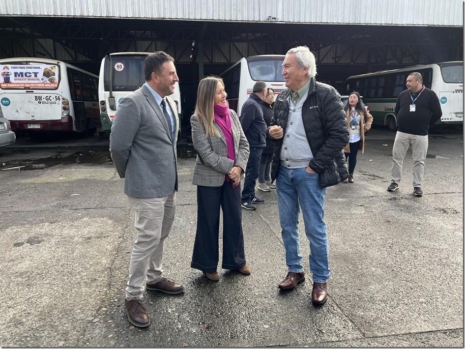 VISITA EMPRESA DE TRANSPORTES LINEA 8