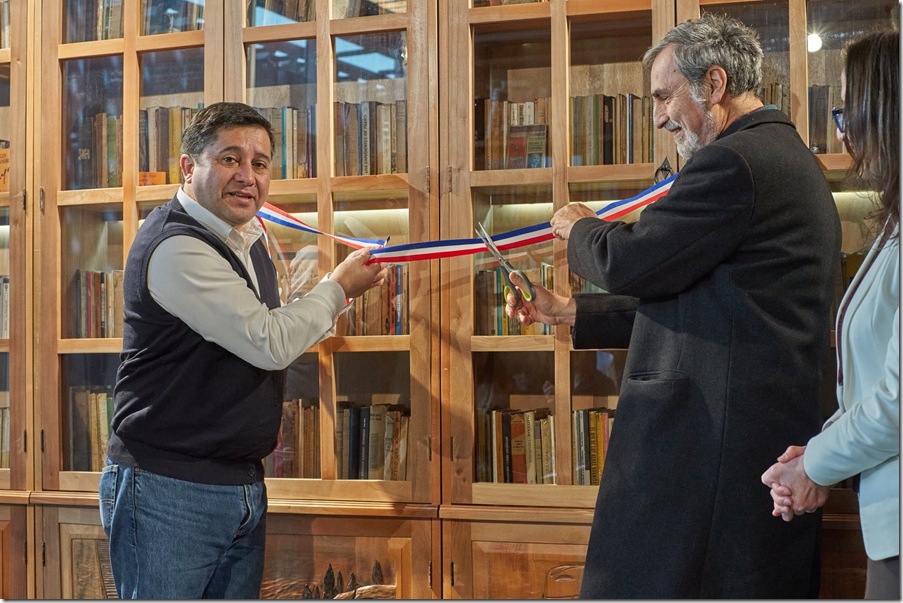 inauguraci&oacute;n biblioteca jorge teillier 1