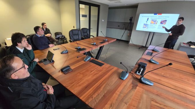 Autoridades presentan proyecto de modernización de semáforos inteligentes en la ciudad de Angol