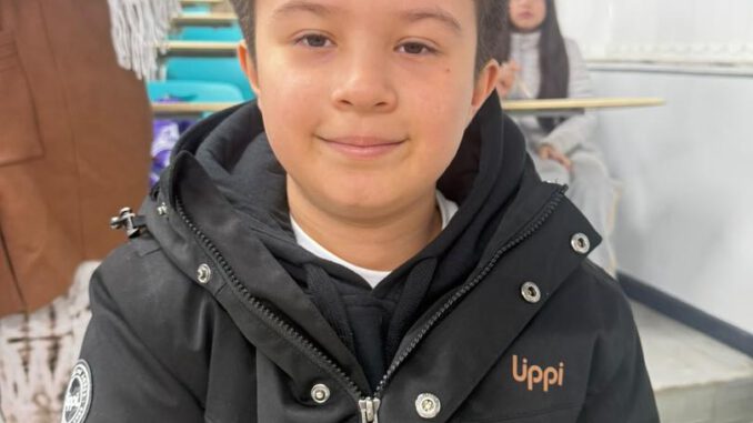 Estudiantes participando en las Olimpiadas Regionales de Ciencias Naturales en la Universidad de La Frontera