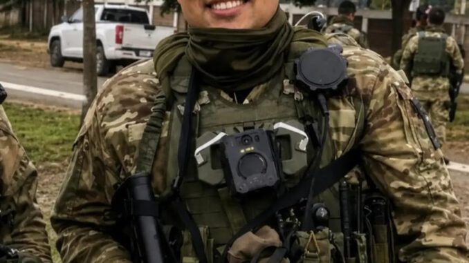 General director de Carabineros Marcelo Araya durante el responso del cabo primero Marcos Cosme en Temuco