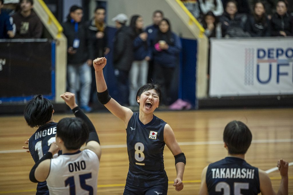 Partidos de voleibol femenino internacional en el Gimnasio Olímpico de la Universidad de La Frontera