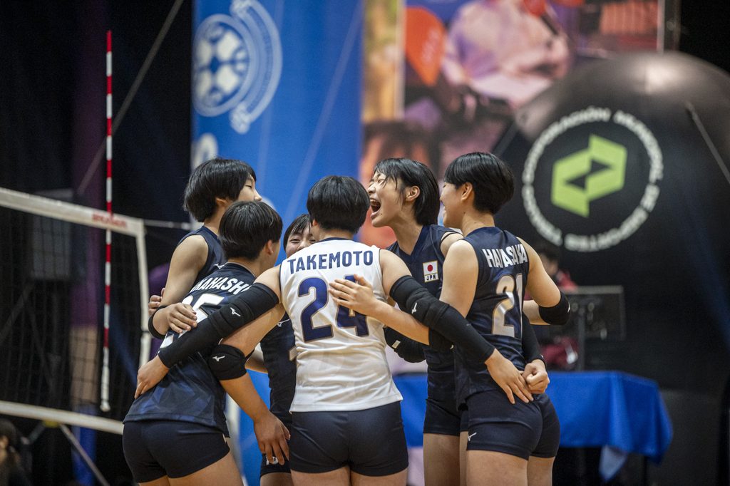 Partidos de voleibol femenino internacional en el Gimnasio Olímpico de la Universidad de La Frontera