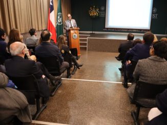 Participantes en el seminario de salud mental y educacion en Santo Tomas Temuco