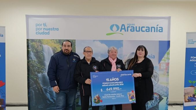 Ceremonia de entrega de fondos de desarrollo comunitario por Aguas Araucanía en Villarrica