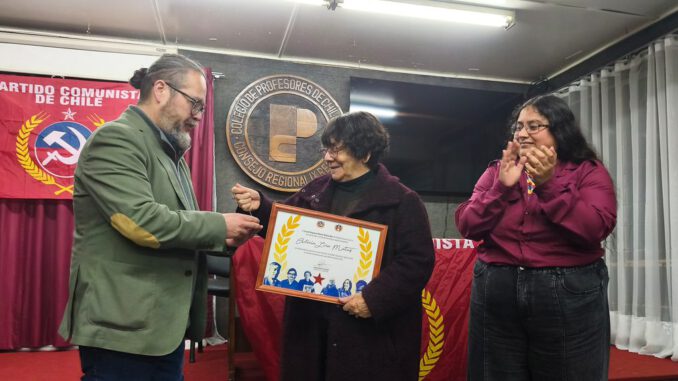 Alicia Lira, Premio Nacional de Derechos Humanos, durante su discurso en un acto homenaje en Temuco