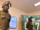 Personal de Carabineros muestra armamento incautado en operativo en la región de La Araucanía