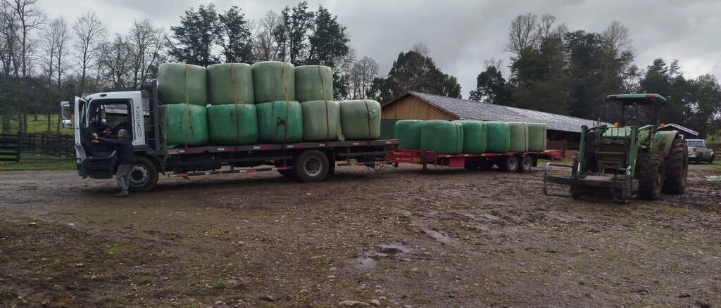 Entrega de equipamiento y motobombas por parte de la Cámara Chilena de la Construcción Araucanía para municipios afectados.