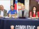 Representantes de la comunidad educativa y autoridades en reunión por la reposición del Complejo Educacional de Collipulli
